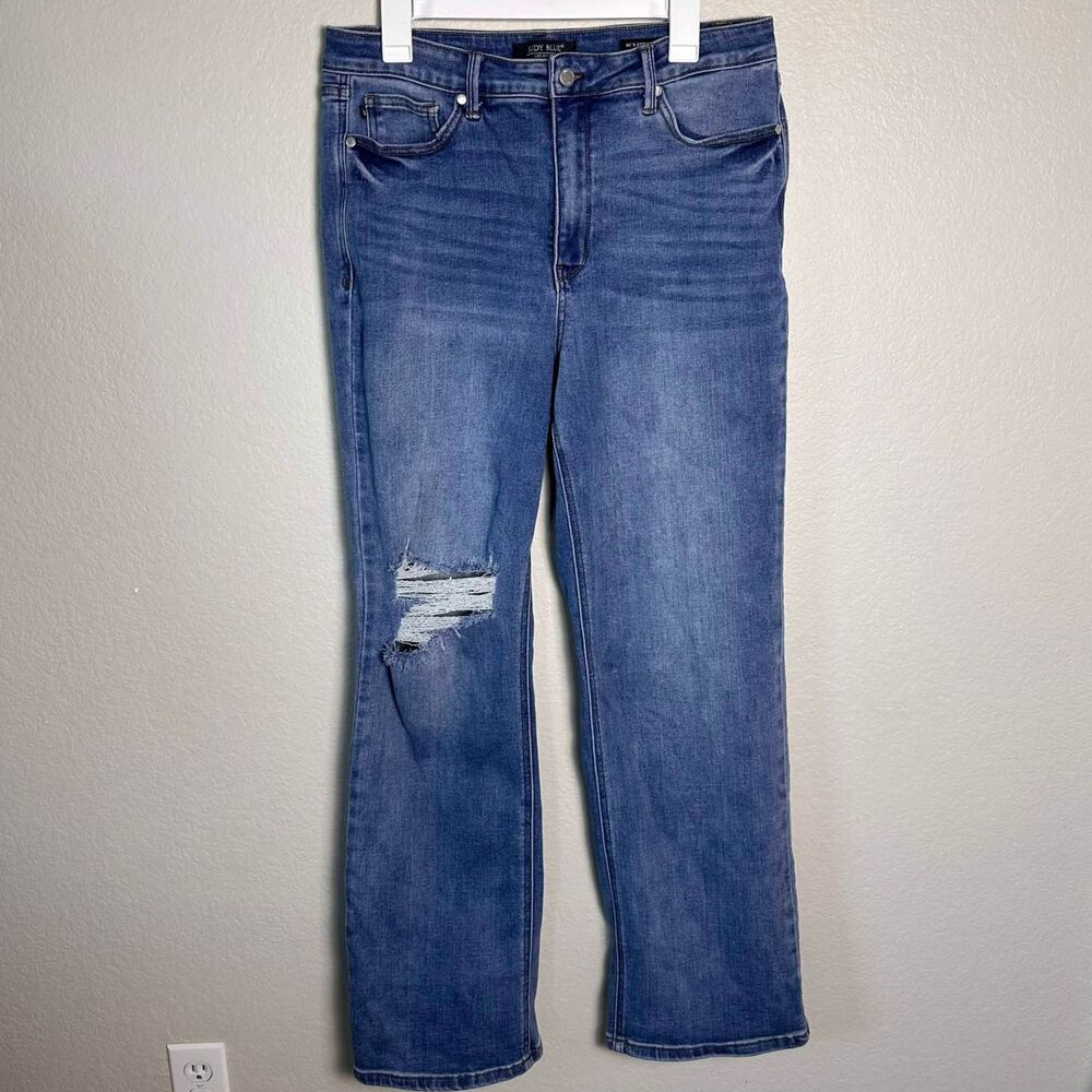 Judy Blue 90's Straight Fit Distressed High Rise Stretchy Jeans Size 15/32